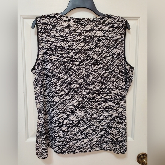 Calvin Klein Split Neck Tank Shell Top - Picture 4 of 7